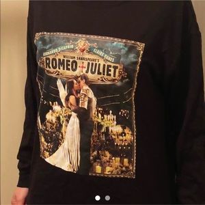 Romeo and Juliet Sweater✨💗